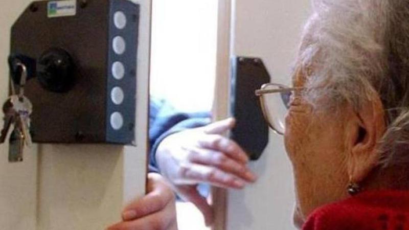 Monza, arrestati i maghi delle truffe agli anziani. Avevano svuotato una cassaforte