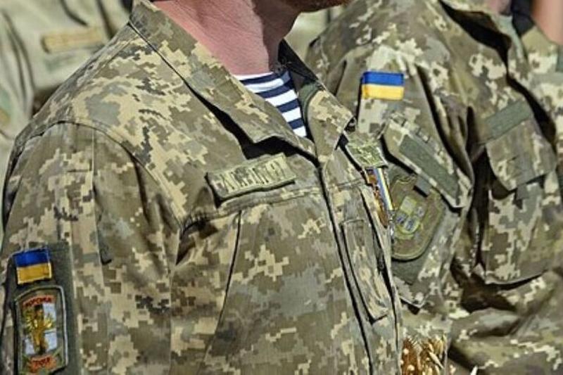 «Хороши для парада»: Дандыкин рассказал о националистах, убегающих из Красноармейска в женской одежде