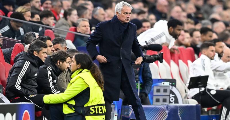 Mourinho vai jogar à Benfica