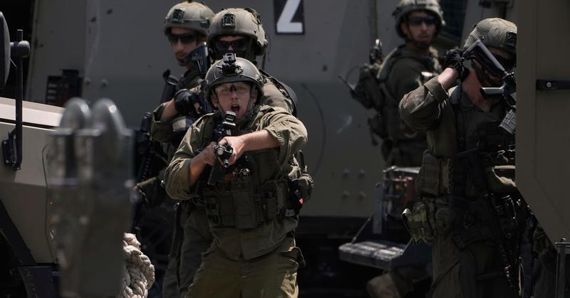 Det israelske militæret omringer Nablus