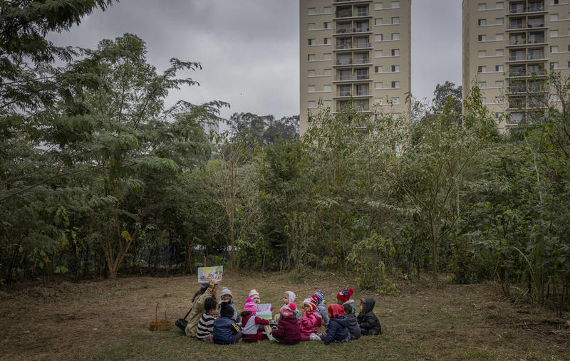 O futuro das cidades nasce com as mãos na terra