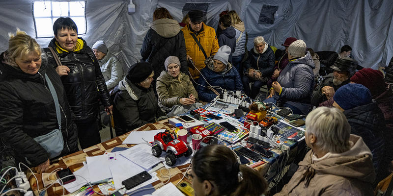 Transactional Diplomacy Cannot Bring Peace to Ukraine Transactional Diplomacy Cannot Bring Peace to Ukraine