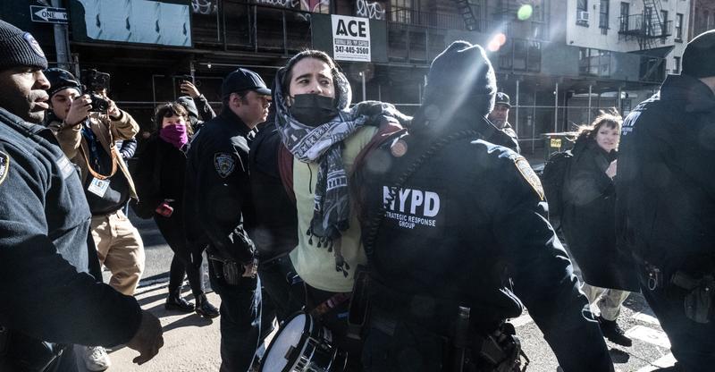 Journalists Can Promote ‘Sedition’ When It’s ‘ICE Resistance’ Journalists Can Promote ‘Sedition’ When It’s ‘ICE Resistance’