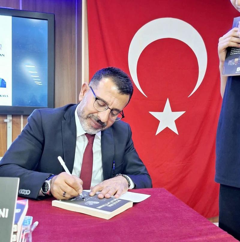 Sevgili Genç Neden Vazgeçmemelisin? Sevgili Genç Neden Vazgeçmemelisin?