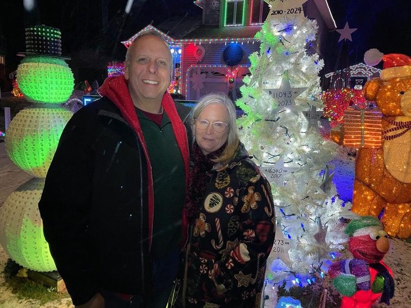 Eric Bunnell's People: Lighting up Port Stanley for Make-A-Wish