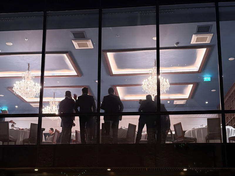 Yo te nombro, tu me celebras: la cena de Camargo para la Corte Suprema