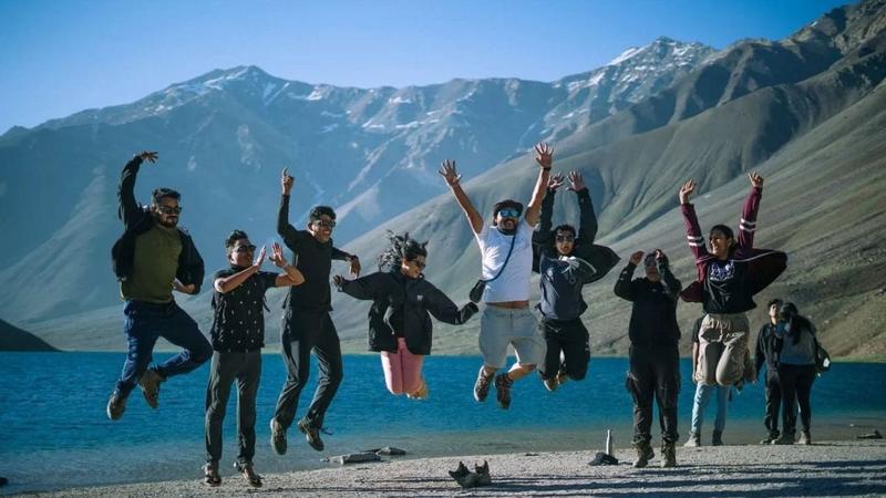 Long holidays in December: Smart ways to plan perfect trip with friends