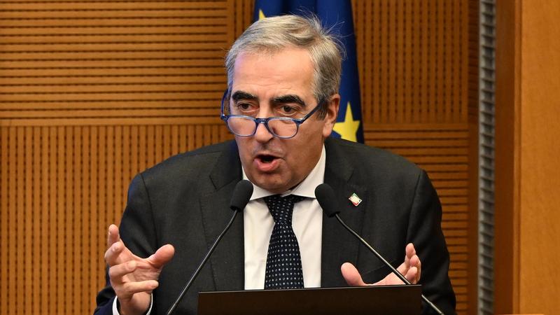 Lo strapotere di Big Tech, l’allarme degli editori: “Usare i soldi di Amazon”