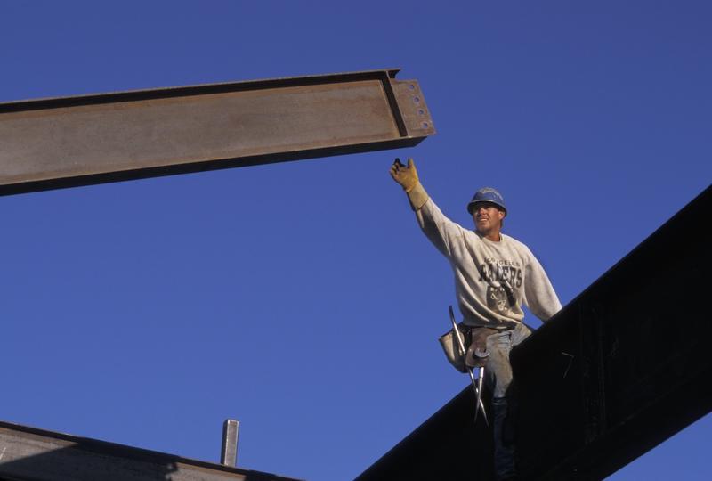 Bring on the sexy builders