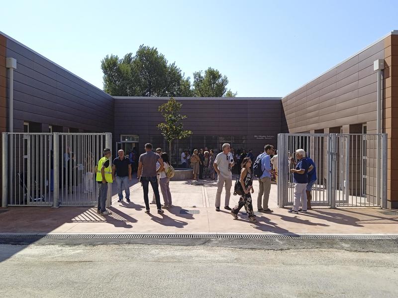 Livorno, manager scrive al preside da Vienna: «Ve li ricompro io i computer rubati»