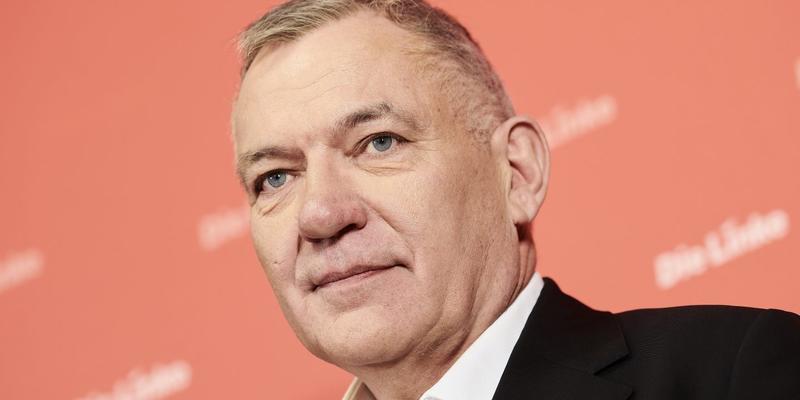 Linken-Chef empört über Merz-Reise zu Netanjahu Linken-Chef empört über Merz-Reise zu Netanjahu