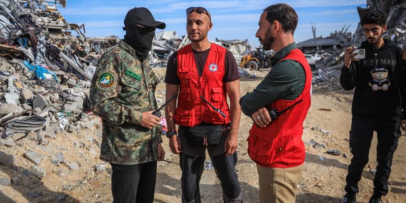 Wie die Hamas Hilfsorganisationen gefügig machte Wie die Hamas Hilfsorganisationen gefügig machte