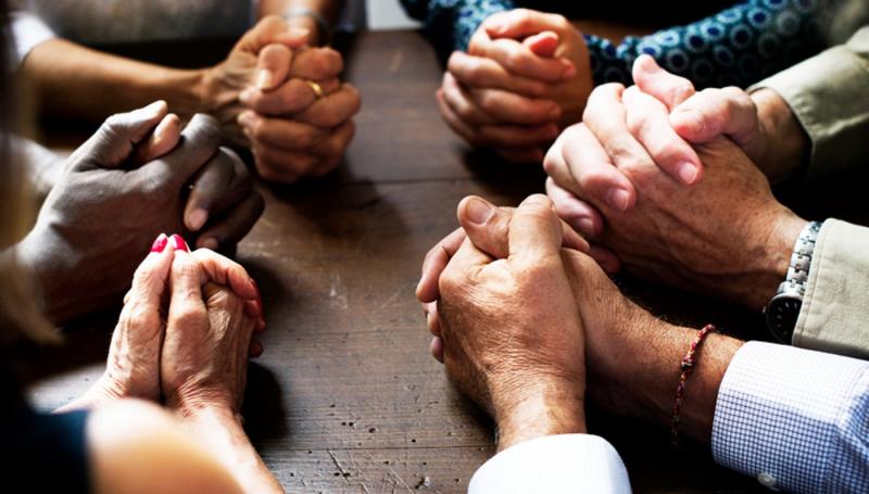 Praise Jesus, be fond of Jews Praise Jesus, be fond of Jews