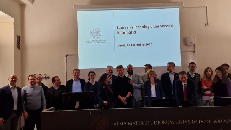 Imola Unibo festeggia i primi laureati in Tecnologie dei sistemi informatici