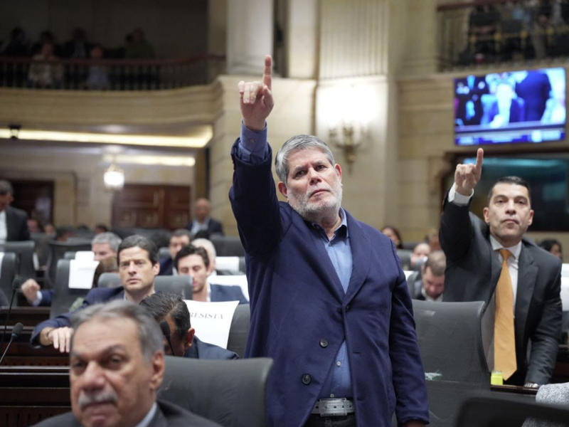 Reencauches y ascensos: así van las listas abiertas al Senado 2026