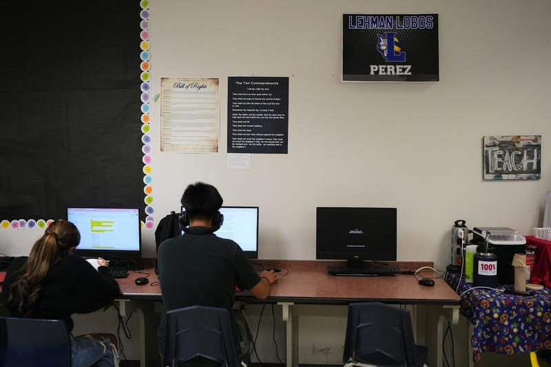 3 states are challenging precedent against posting the Ten Commandments in public schools – cases that could land back at the Supreme Court 3 states are challenging precedent against posting the Ten Commandments in public schools – cases that could land back at the Supreme Court