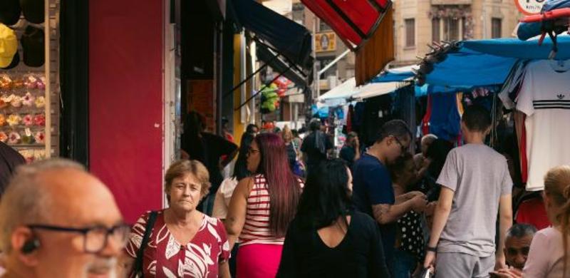 Economia entrou em modo estagnação, mas ainda pode crescer 2% em 2025