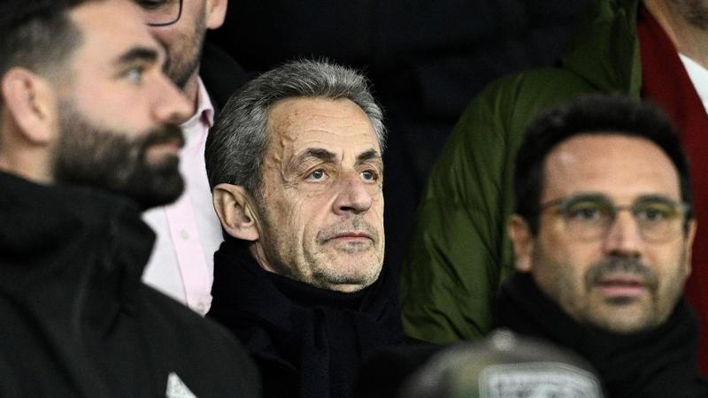 Sarkozy potrebbe subire un ulteriore processo. A rischio anche Carla Bruni