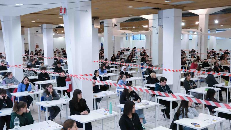 Medicina, flop del nuovo test: c'è il rischio di non riuscire a riempire tutti i posti a disposizione