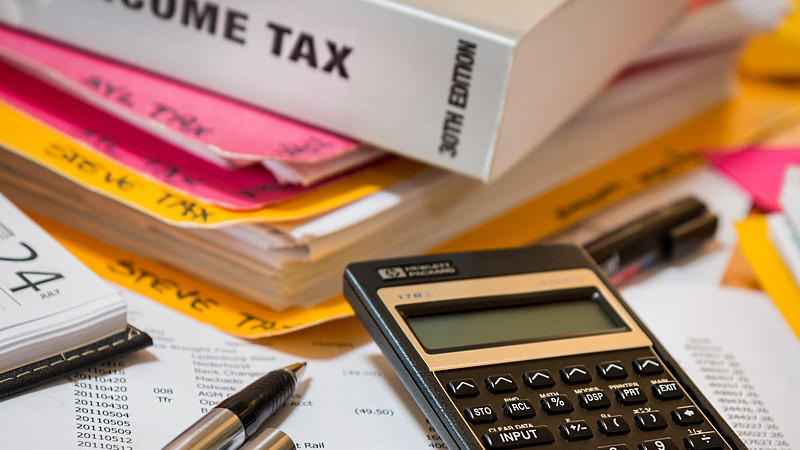 Trump Floats No Income Tax Pledge Again – OpEd