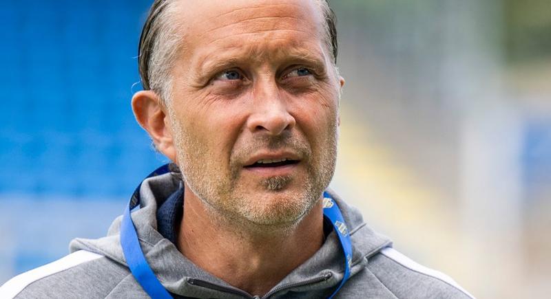 KFF-chefen undviker media: KFF-chefen undviker media: