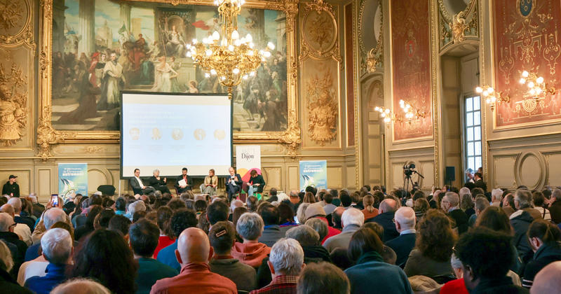 Zemmour, Linhart, Descola... revivez les Journées de l’économie autrement 2025 en vidéo