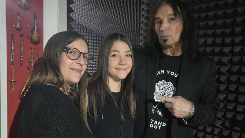 Stella Valeri, 15 anni, il sogno è realtà: dopo il contest ‘Notte di note’ ecco il disco. “Obiettivo? Sanremo Giovani”