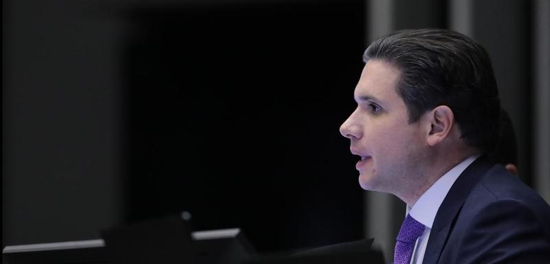 Os jogos espúrios do Centrão e da extrema-direita