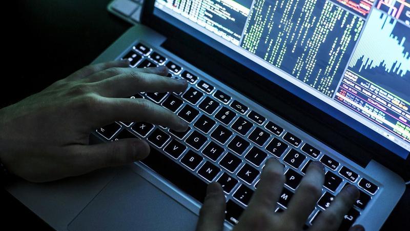 Indirizzi, numeri di telefono e informazioni delle persone pubblicate dall’intelligenza artificiale: il caso Grok