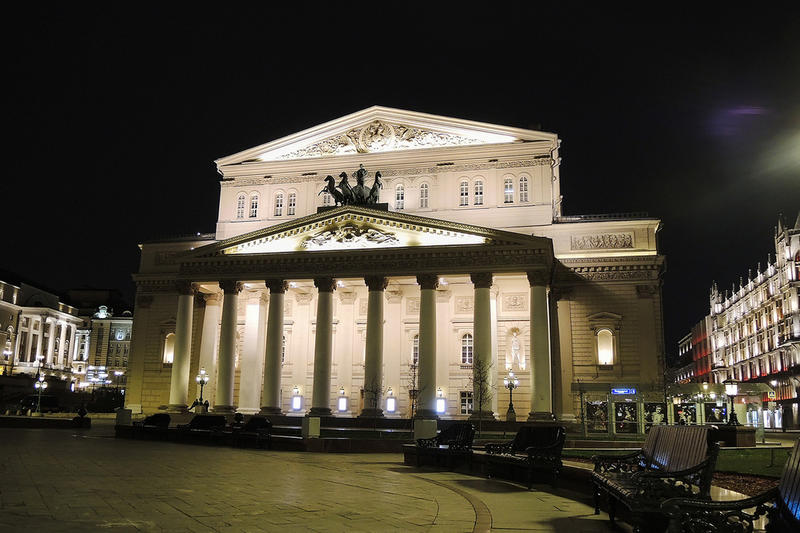 «Ловим билеты как блох»: в интернете развернулась битва за «Щелкунчик» в Большом театре