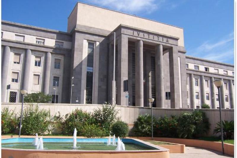 Dopo Napoli, Cagliari scontro nei tribunali sul “Comitato del No”