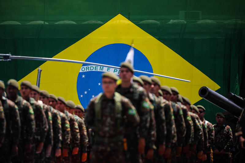 Julgamento de generais não é só fato inédito, mas atestado de velhice de uma casta