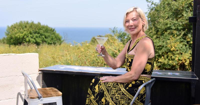 Tiki bar customers may have to drink piña coladas in the rain due to planning row