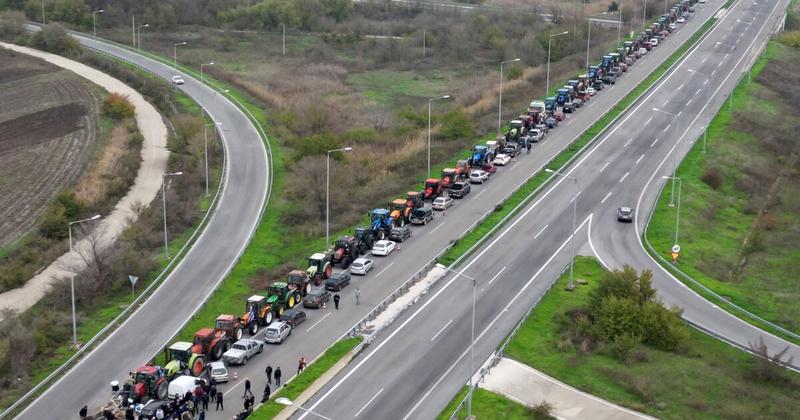 Mπλόκα: Νέες κινητοποιήσεις διαρκείας έως τα... Χριστούγεννα! Mπλόκα: Νέες κινητοποιήσεις διαρκείας έως τα... Χριστούγεννα!
