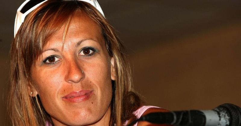 Τροχαίο ατύχημα για την Πηγή Δεβετζή μέσα σε τούνελ Τροχαίο ατύχημα για την Πηγή Δεβετζή μέσα σε τούνελ