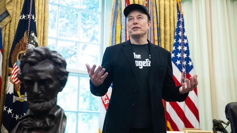 L’Europa batte un colpo. Musk propone di abolire la Ue, Bruxelles a Trump: “Decidiamo noi” /