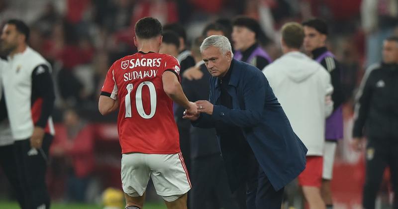 Mourinho está a comprar tempo