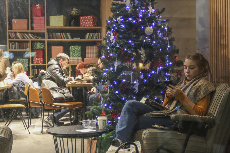 Новогодние праздники провоцируют неверных мужчин на особенно красочную ложь