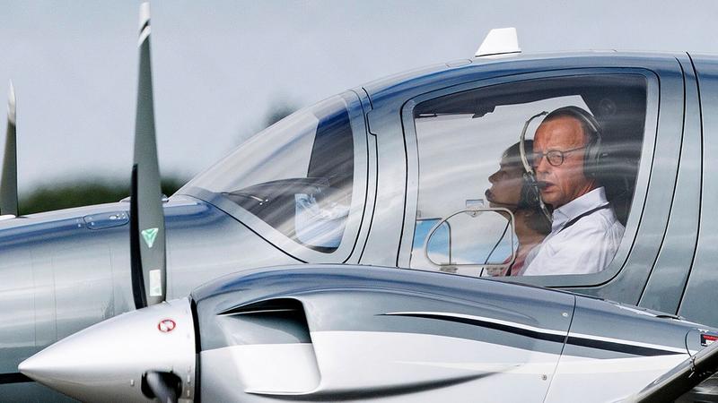 Kann Friedrich Merz nur die eigenen Finanzen sanieren?