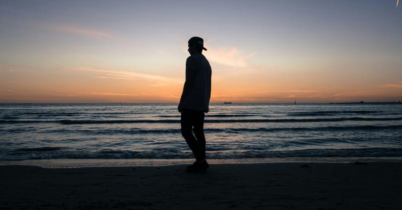 How Covert Narcissists Seek Comfort in the Past