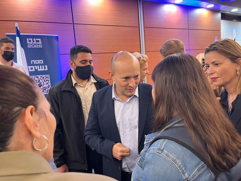 Courting women voters, Bennett vows to revolutionize female representation Courting women voters, Bennett vows to revolutionize female representation