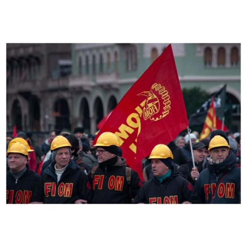 Italien: Generalstreik der Metaller:innen legt Genua lahm und trotzt Polizeigewalt