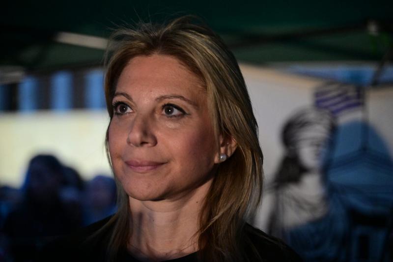 Κυνηγώντας την τελευταία ελπιδα: Μαρία Καρυστιανού Κυνηγώντας την τελευταία ελπιδα: Μαρία Καρυστιανού