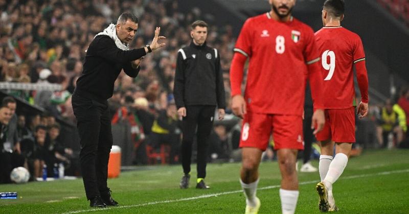 Palestinian coach gets hope, advice from mum in Gaza tent Palestinian coach gets hope, advice from mum in Gaza tent