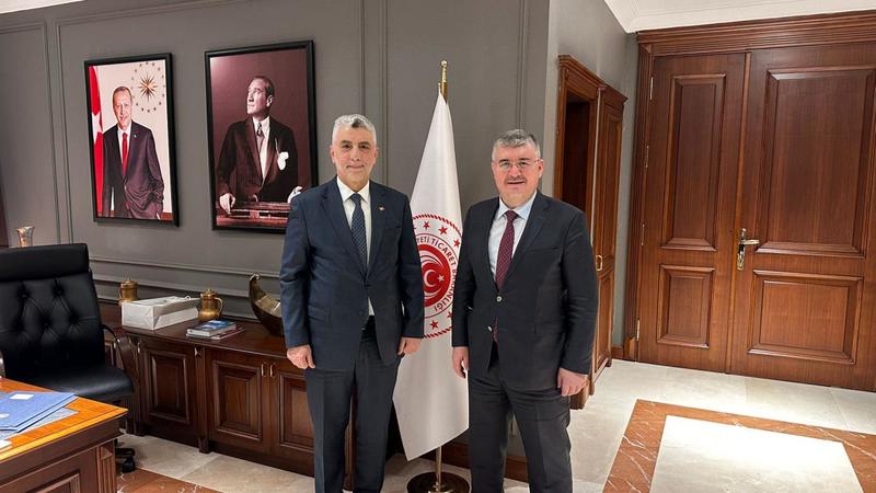 Ticaret Bakanı Ömer Bolat’la ekonomiyi konuştuk bakınız hangi mesajları verdi Ticaret Bakanı Ömer Bolat’la ekonomiyi konuştuk bakınız hangi mesajları verdi
