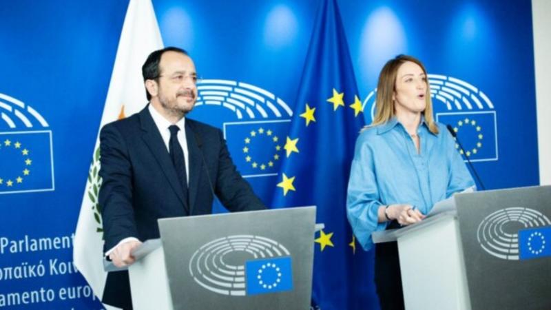 Εύστοχες κινήσεις της Κύπρου για αµυντική και διπλωµατική θωράκιση Εύστοχες κινήσεις της Κύπρου για αµυντική και διπλωµατική θωράκιση