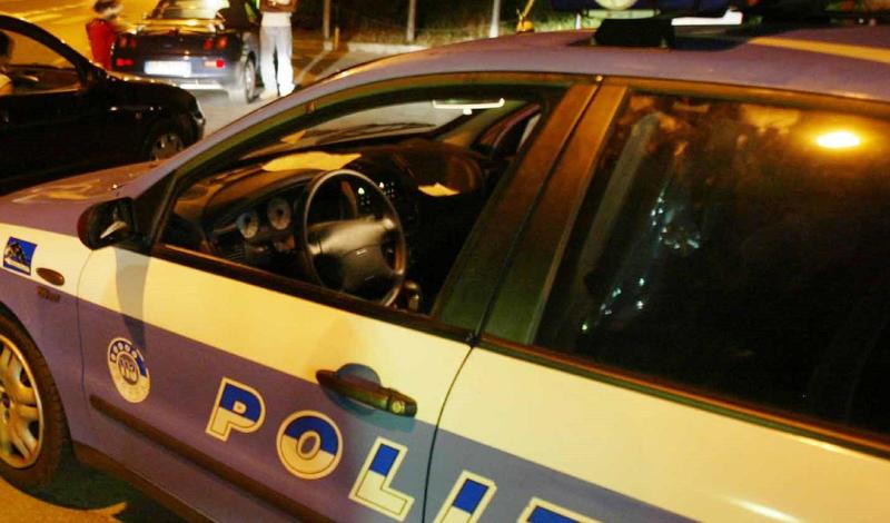 Livorno, ubriaco massacra di botte la compagna poi provoca un incidente e scappa Livorno, ubriaco massacra di botte la compagna poi provoca un incidente e scappa