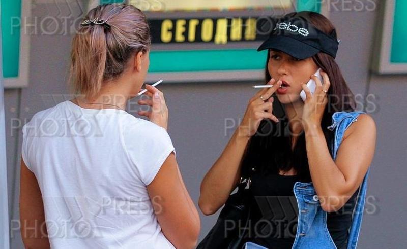 Qlamur qızların Ramiz dayının səsi ilə danışması