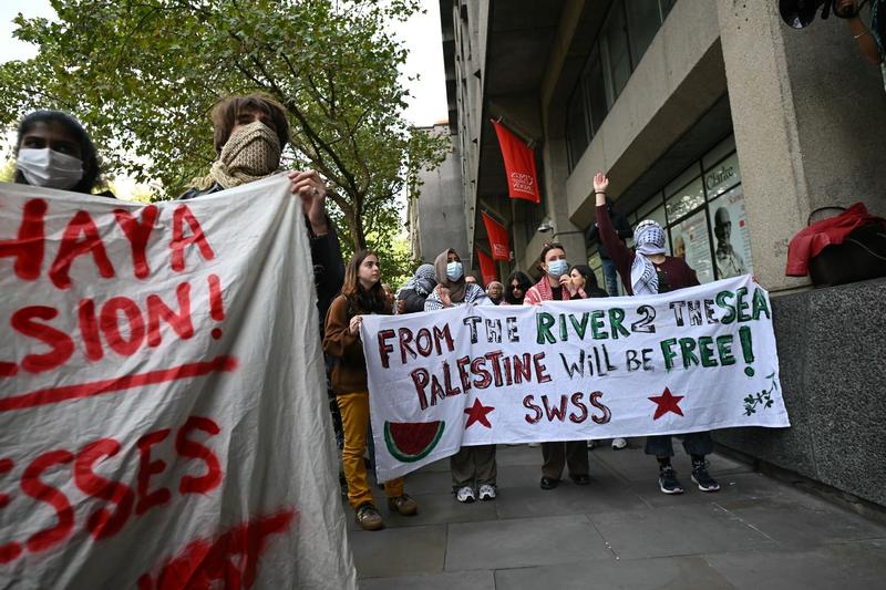 British conservatives demand deportation of antisemitic foreign students British conservatives demand deportation of antisemitic foreign students