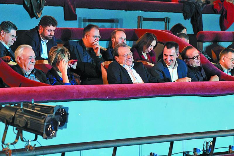 Εχει πάρει σασί Εχει πάρει σασί